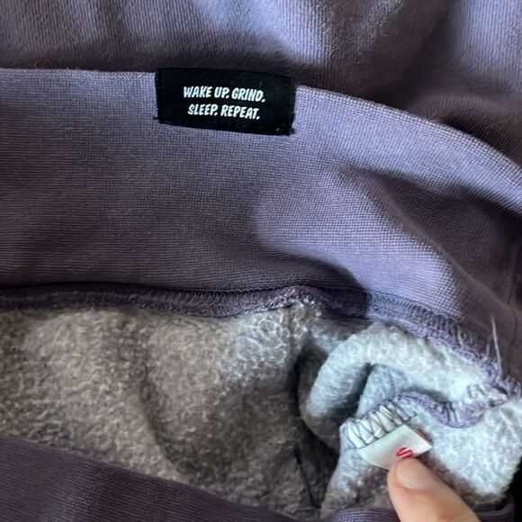 Open 925 Stoney Tony’s Wake and Bake Goods Lavender Purple Small Hoodie Unisex - Picture 9 of 9